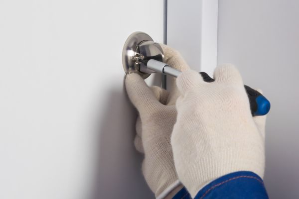 Cost of Deadbolt Replacement in Medina