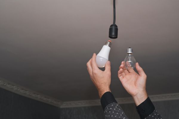 Cost of Light Bulbs Replacement in Medina